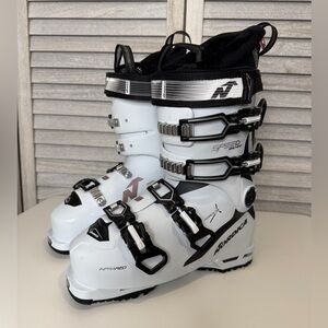 Nordica NWT Speed Machine 85W Ski Boots Women’s 24.5